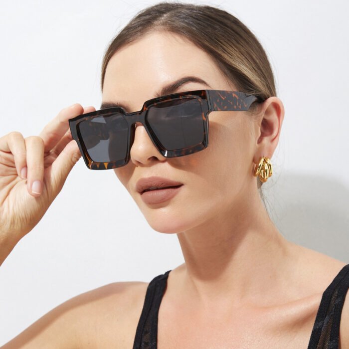 Large Frame Square Sunglasses Women's Fashion Sunshade - Image 2