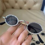 Full Diamond Oval Frame Hot Girl High-end Sunshade Sunglasses - Image 3