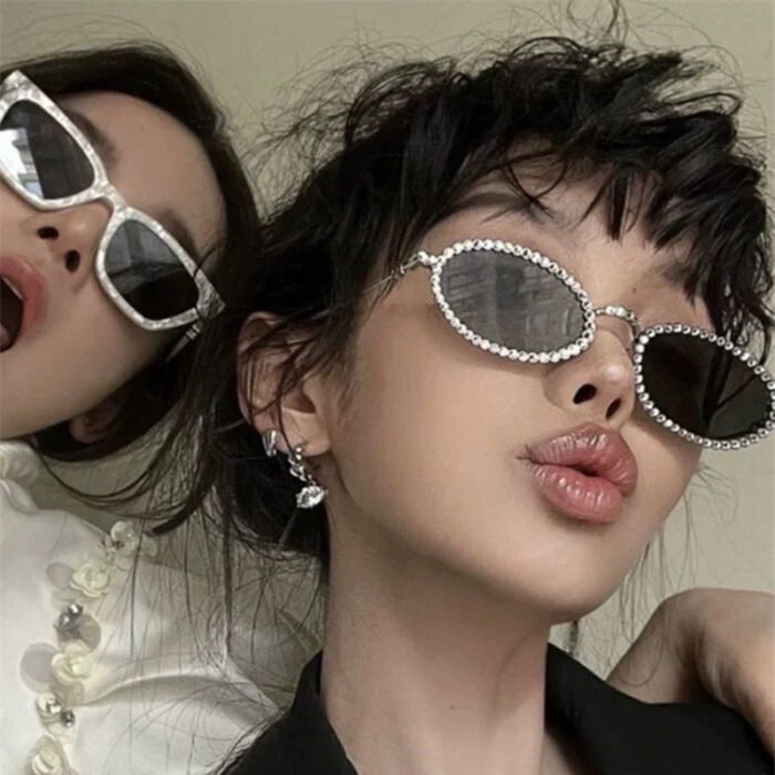 Full Diamond Oval Frame Hot Girl High-end Sunshade Sunglasses - Image 1